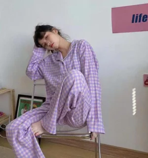 ชุดนอนแขนยาวขายาว ผ้าคอตตอน ตารางหมากรุก สีม่วง