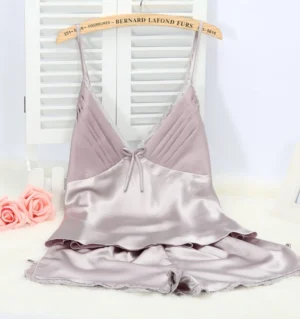 ชุดนอนผ้าไหมซาติน แขนกุด เซ็กซี่ แต่งลูกไม้สุดหรู สีชมพูโรสเทา