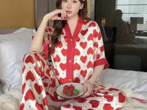 ชุดนอนแขนสั้นฤดูร้อน สไตล์ญี่ปุ่น-เกาหลี ผ้าซาตินเรียบ ลายหัวใจสุดคิวท์